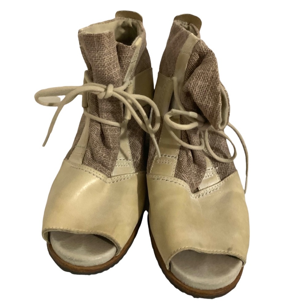 Sorel Size 10 Lake Wedge Peep Toe Leather & Canvas Booties